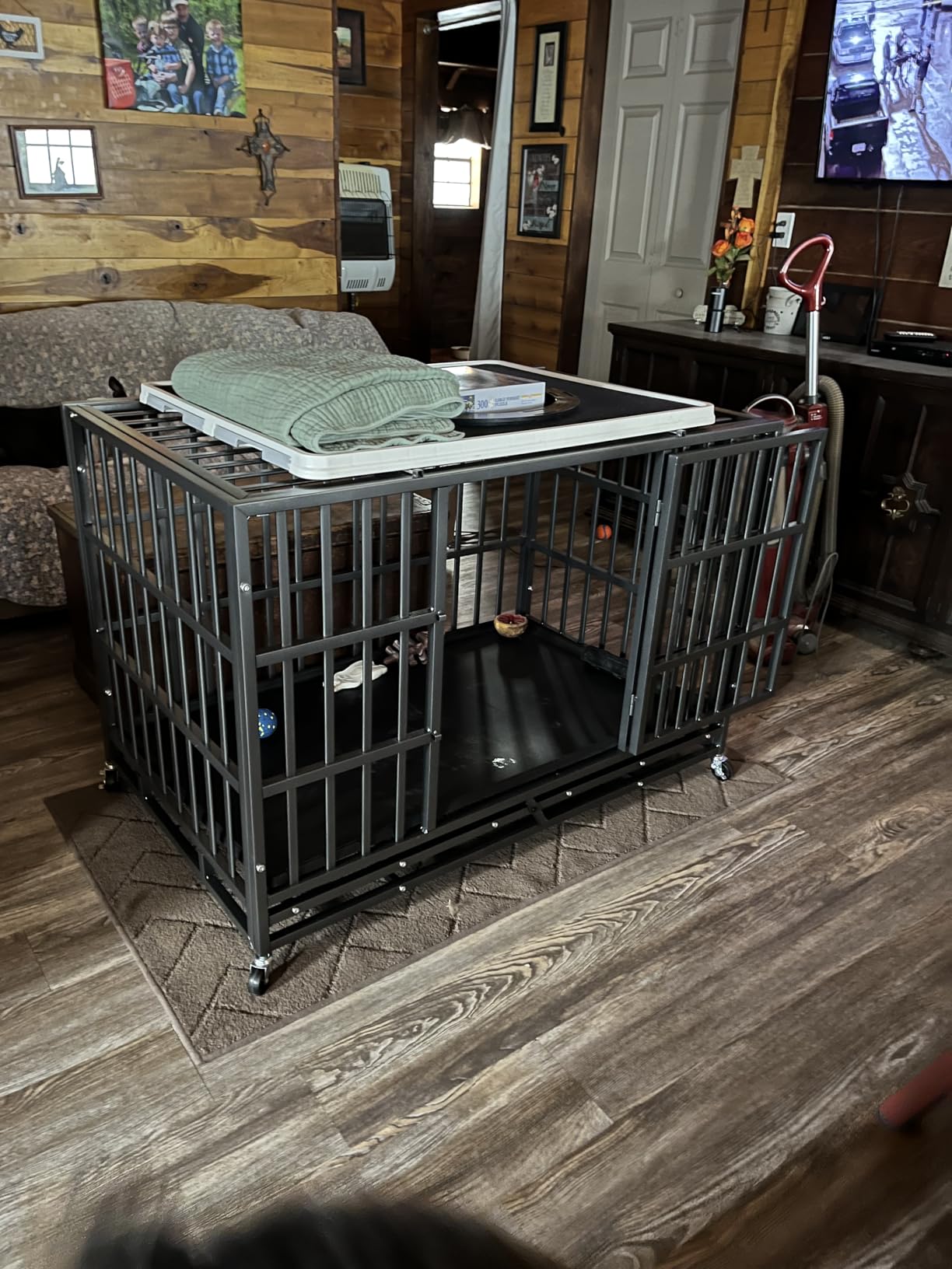 60 Inch Extra Large Dog Crate for Large & Giant Breeds Dogs, Heavy Duty Indestructible Dog Cage with Escape-Proof Locks, High-Capacity Sturdy Metal Dog Kennel for XXL XXXL Big Dogs Indoor customer photo 1