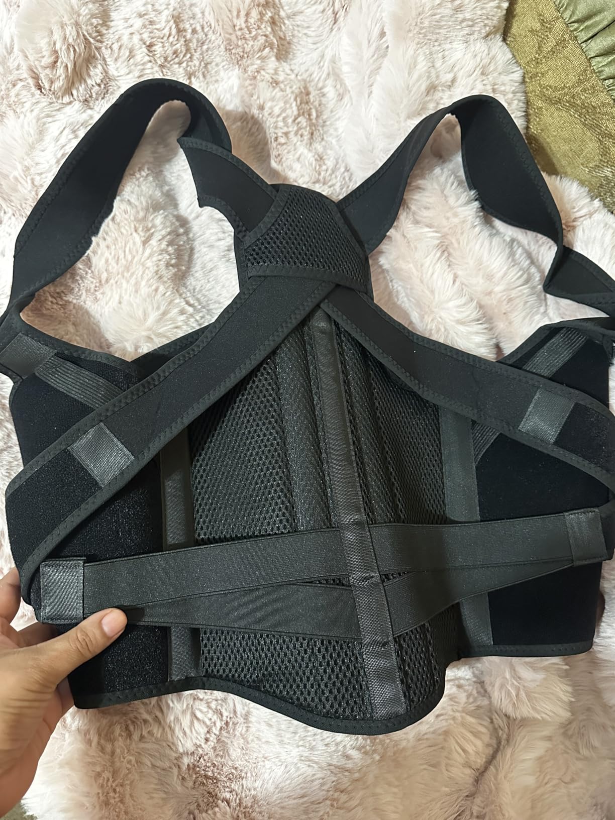 Posture Corrector for Women & Men, Upgraded Dynamic Traction Correction System - Helps Reduce Upper & Lower Back Pain, Suitable for Scoliosis, Hunchback & Thoracic Spine Issues, Relieves Muscle Tension & Fatigue Caused by Poor Posture, Keeping You More Active & Confident in Daily Life (Large) customer photo 1