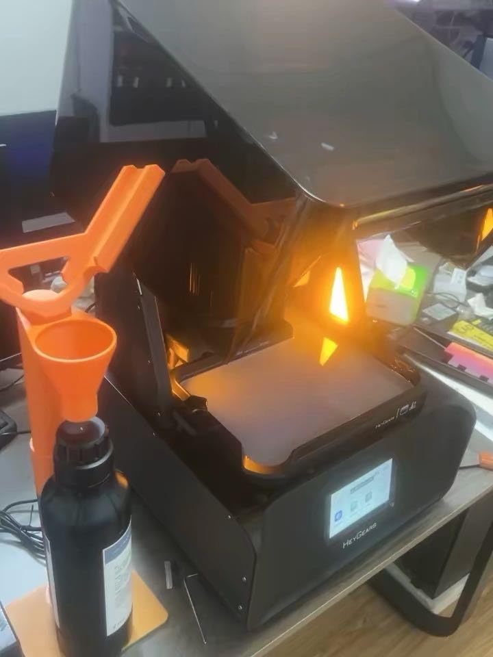 Reflex RS Turbo Resin 3D Printer with Amber Screen, High Contrast Ratio of 566:1, Delivering +/-2um High Precision and 4.5s/Layer High Speed, C5 Industrial Z-Axis and Auto Leveling customer photo 1