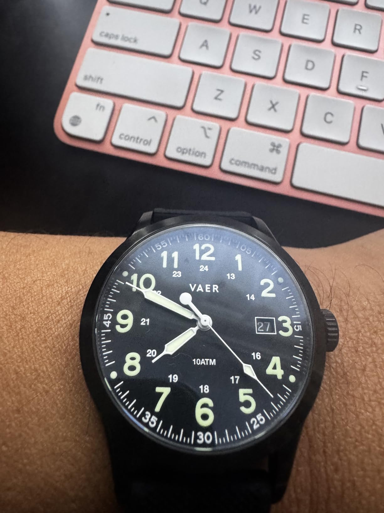 Vaer Men's Field Watch, Quartz Movement for Accurate Timing, Scratch Resistant Sapphire Crystal, Locking Screw-Down Crown, Iconic Replica of The A-11 Military Watch for Men of WW2 customer photo 2