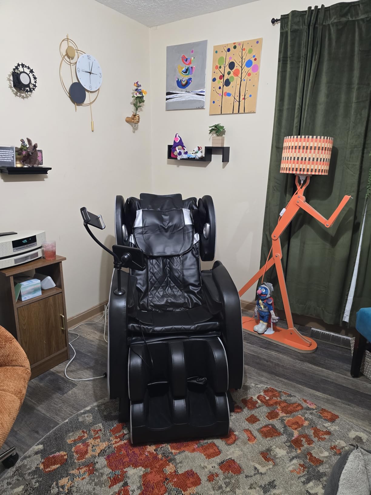 Megashock SL Track 2026 Massage Chair Full Body, Zero Gravity Massage Chair with Back Heat, 12 Fixed Rollers, Foot Massage, Airbag Massage and Bluetooth Speaker for Home and Office customer photo 1