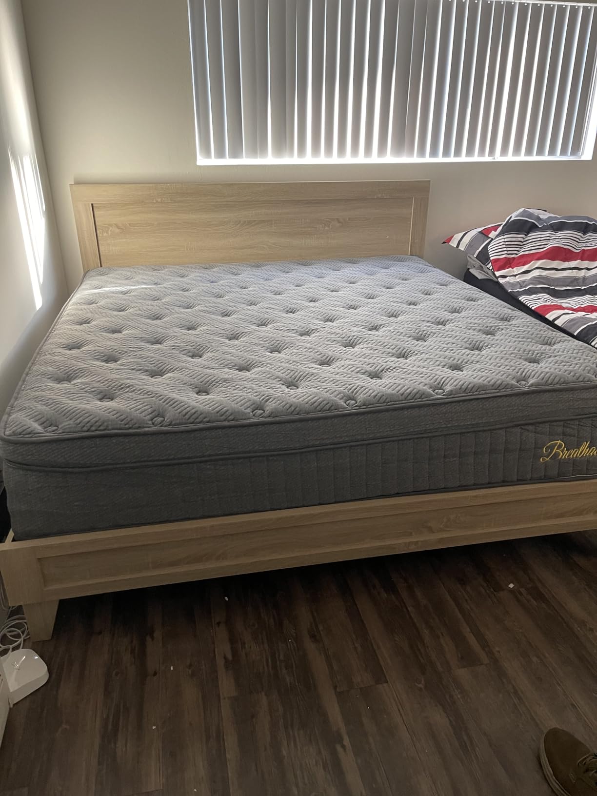 inight King Size Mattress 14 Inch - Hybrid Mattress, Firm, Heavy-Duty Sag-Resistant Support with Silent Pocket Coils for Spine Alignment, Fiberglass-Free, for Plus-Size Couples customer photo 2