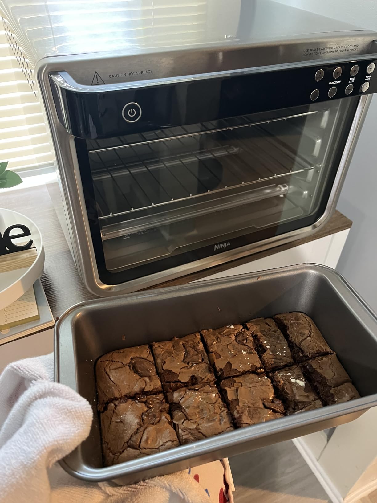 Ninja Double Oven Pro Smart XL Countertop Oven & Air Fryer | 30.2 Qt Capacity | 12-in-1 with Smart Finish & DualZone Tech to Cook 2 Meals at Once | Fits up to 4.5lb Chicken | Stainless Steel | DCT801 customer photo 2