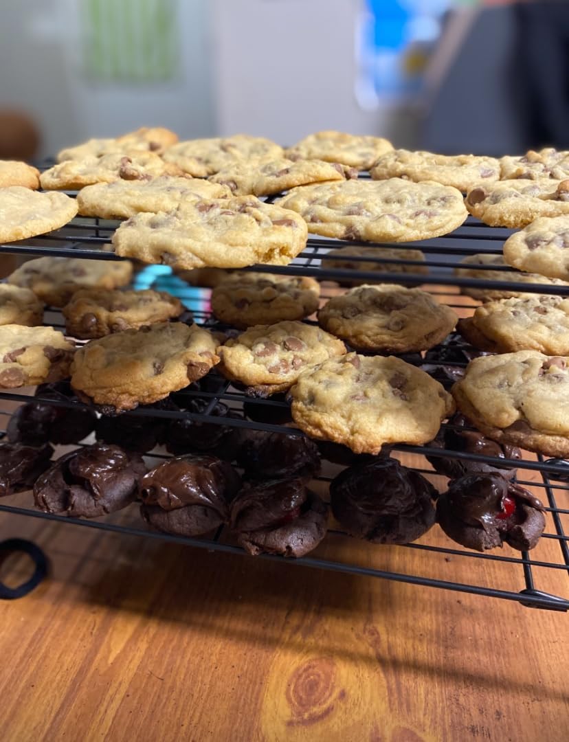 Wilton Excelle Elite 3-Tier Cooling Rack for Cookies, Cake and More - Cool Batches of Cookies, Cake Layers or Finger Foods, Black customer photo 1