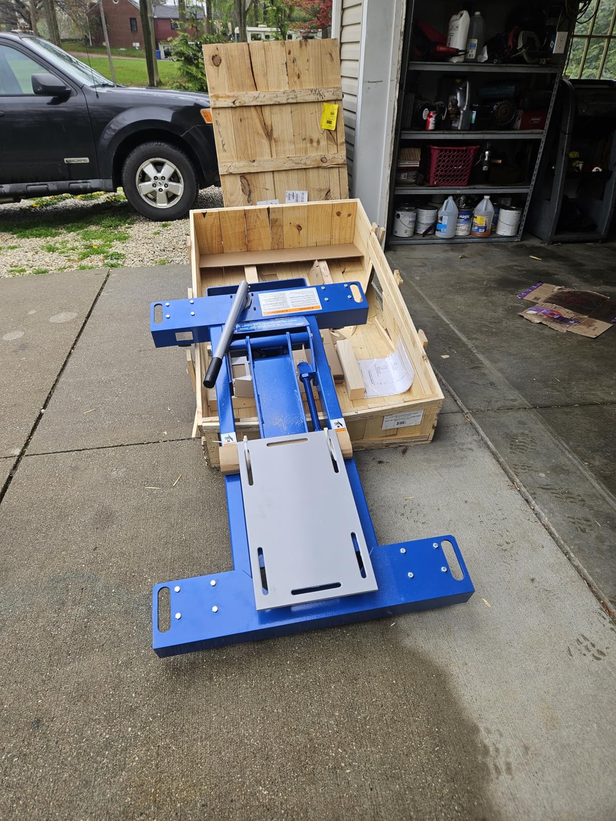 OTC 5019A 2,200 lb. Capacity Low-Lift Transmission Jack with Premounted Adapter Compatible with Popular Eaton Fuller Roadranger Transmissions customer photo 1