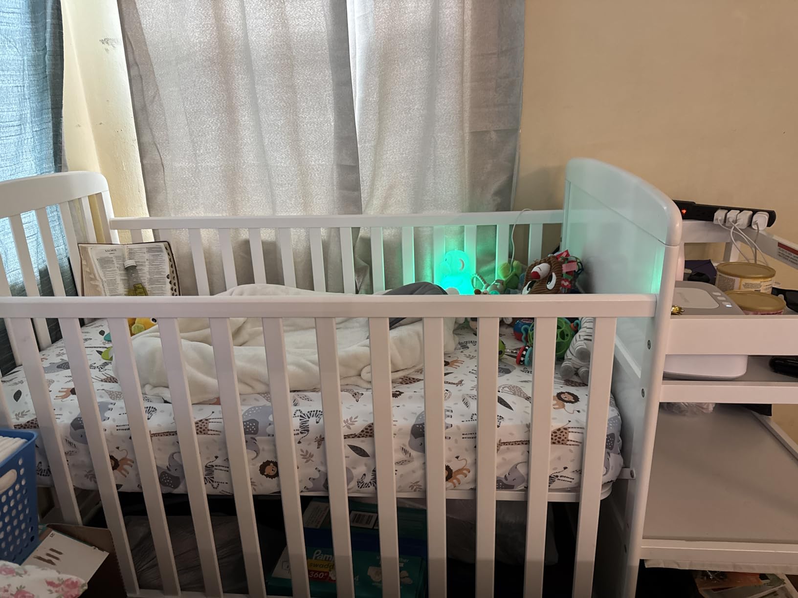 Dream On Me Anna 3-in-1 Convertible Full-Size Baby Crib & Changer with Storage in White, GreenGuard Gold & BSA customer photo 1