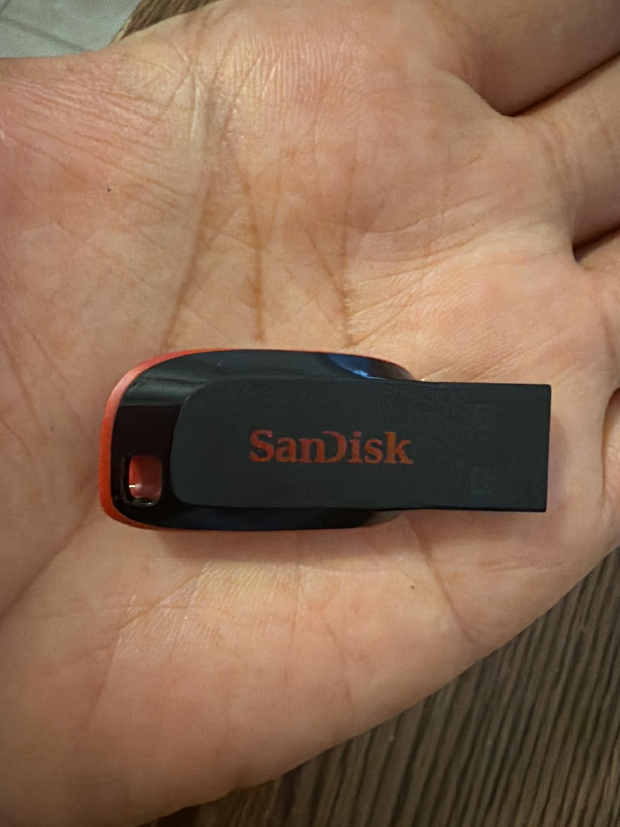 SANDISK 32GB Cruzer Blade USB 2.0 Flash Drive - SDCZ50-032G-B35, Black customer photo 1