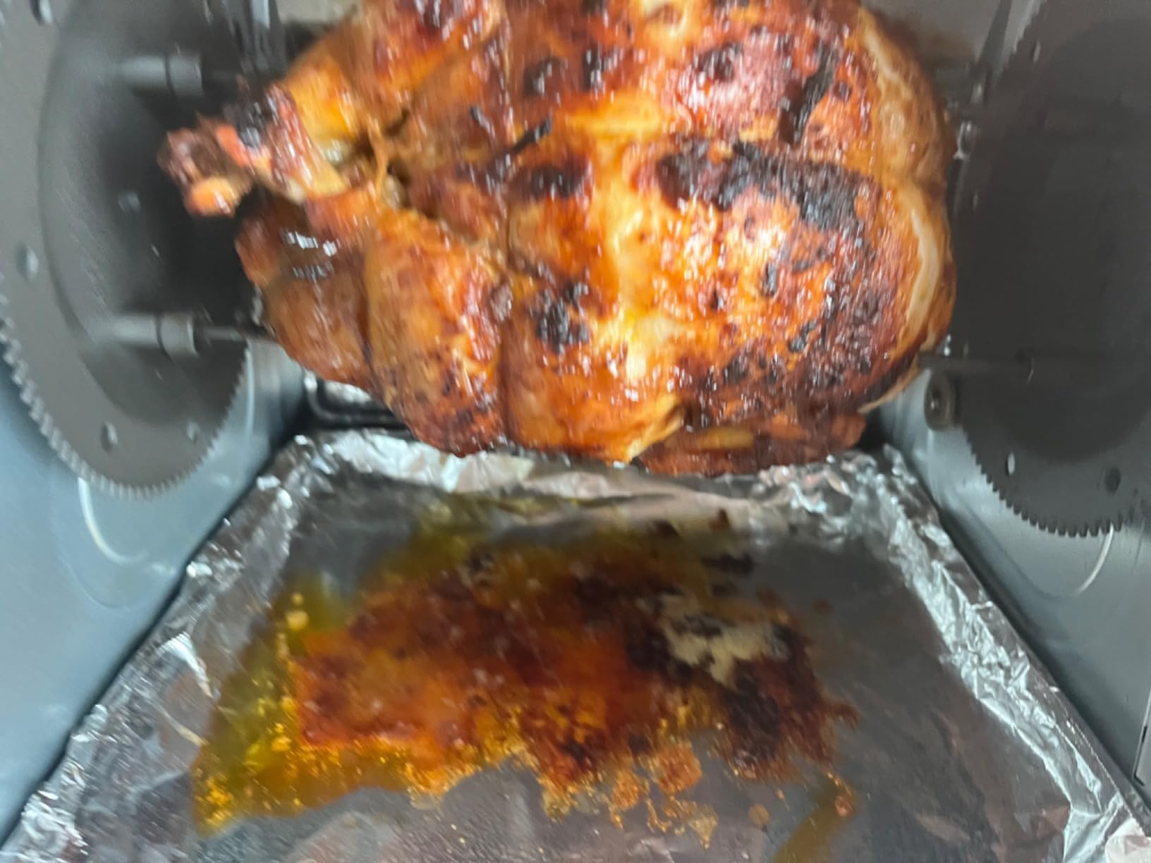 Ronco Showtime Large Capacity Rotisserie & BBQ Oven Modern Edition, Simple Switch Controls, Silicone Door Tie, Perfect Preset Rotation Speed, Self-Basting, Auto Shutoff, Includes Multipurpose Basket customer photo 2