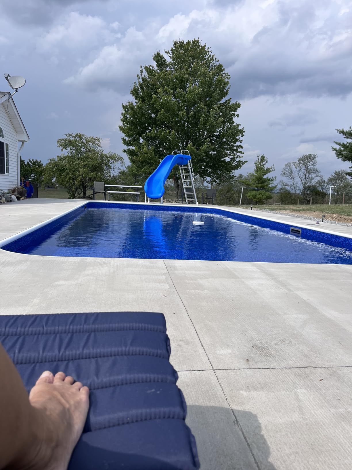 S.R. Smith 610-209-5823 Rogue2 Pool Slide, Blue customer photo 2