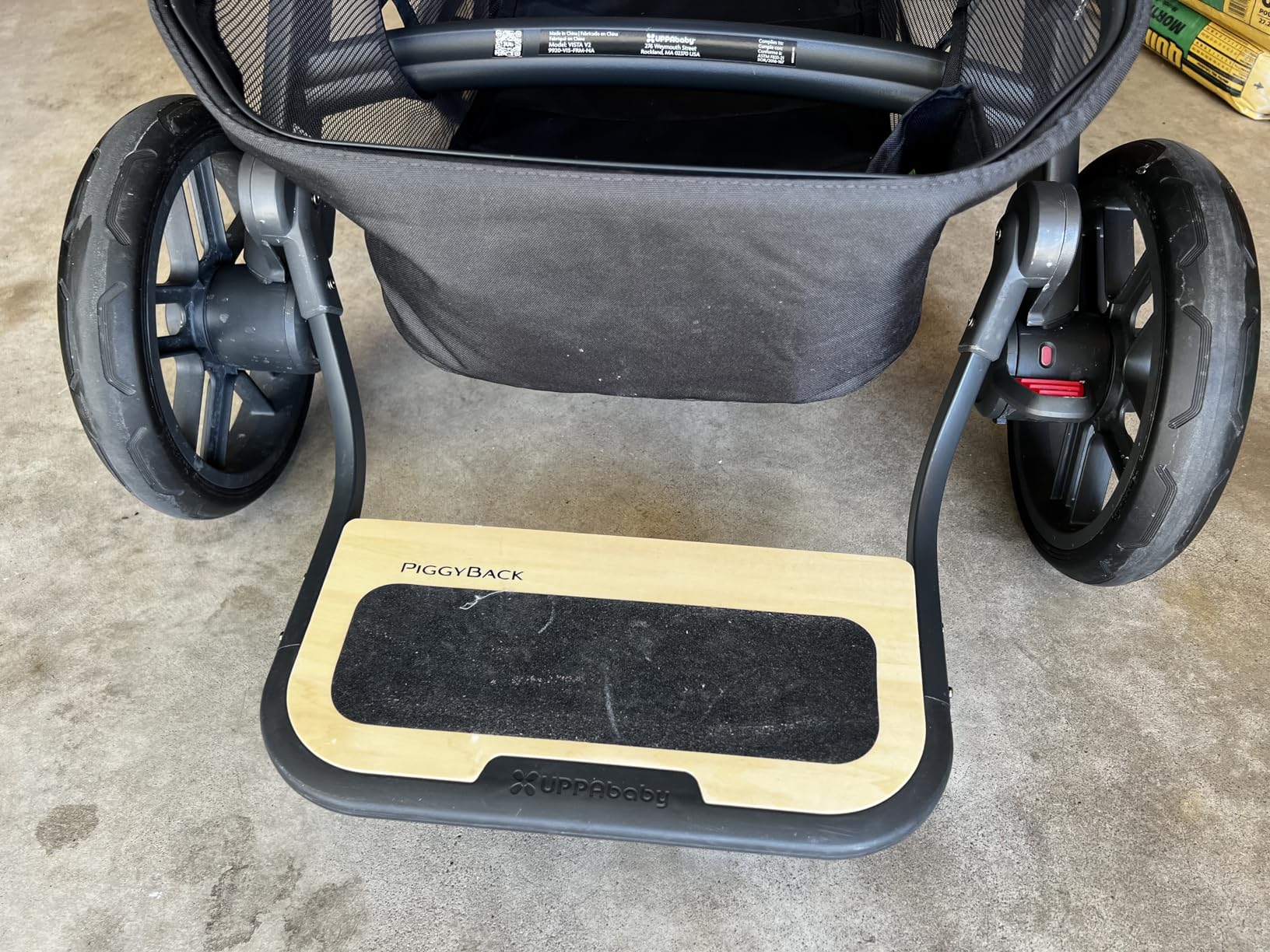UPPAbaby PiggyBack Ride-Along Board for Vista, Vista V2, and Vista V3 Strollers - 55 lbs Weight Capacity customer photo 2