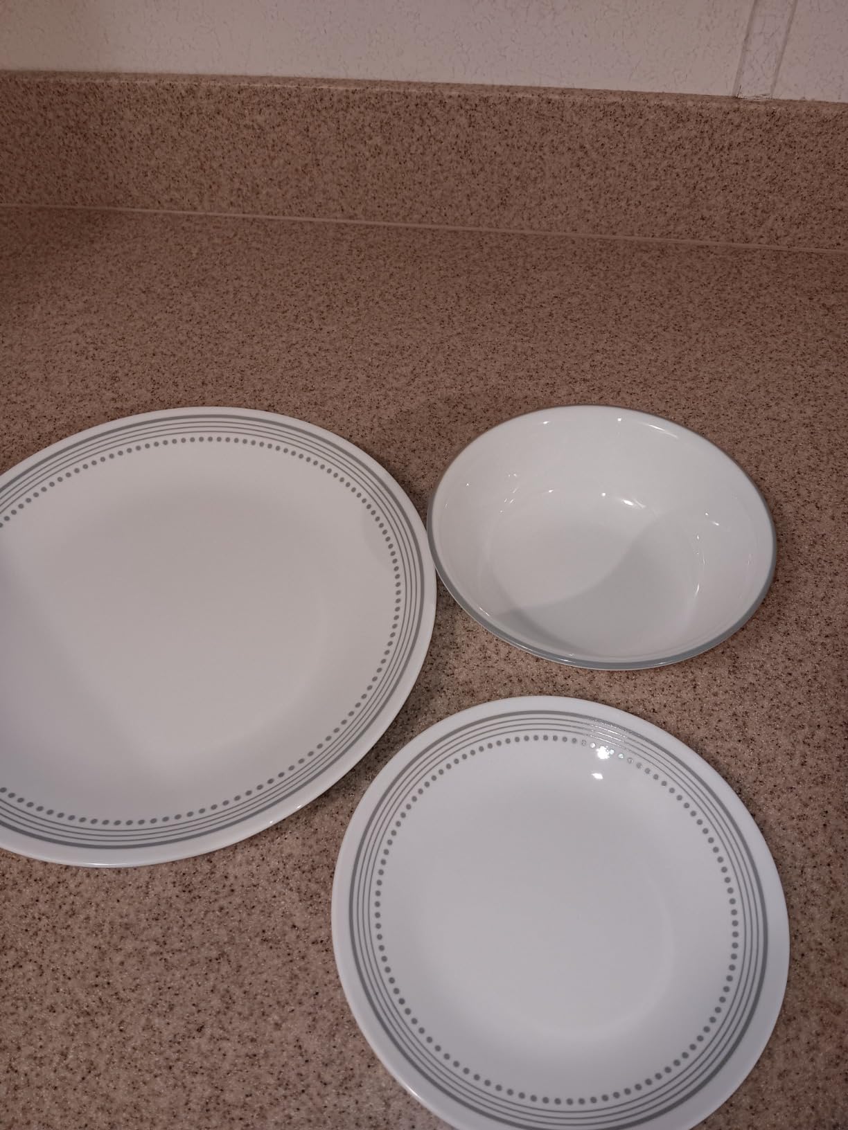 Corelle Vitrelle Glass 12-Piece Country Cottage Chip and Break Resistant Dinner Set, Green/Blue customer photo 2
