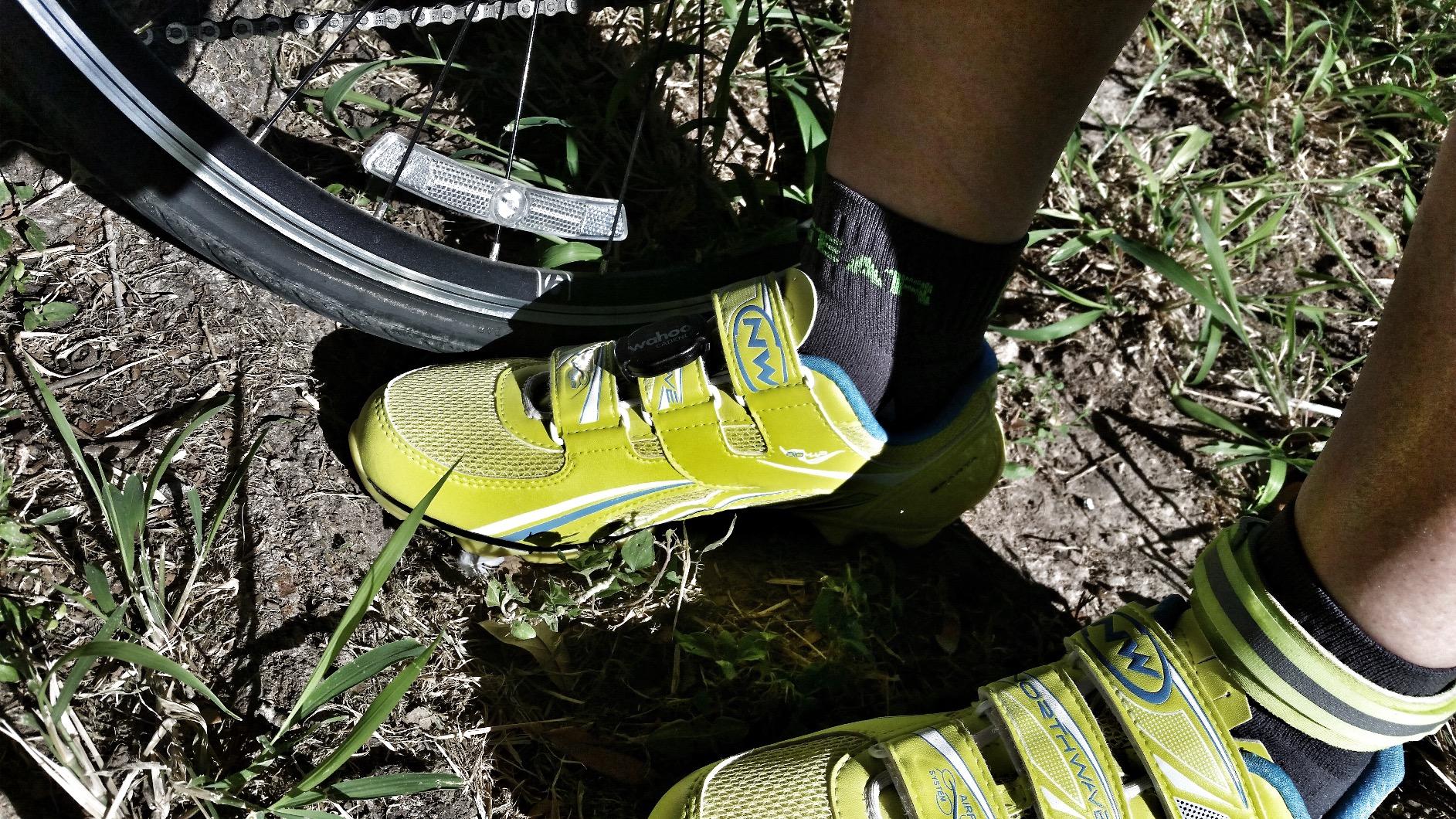 MudGear Quarter Crew Trail Socks, Blister-Resistant, Sweat-Resistant & Quick-Drying, Cushioned Footbed, Made in USA, 2-Pack customer photo 1