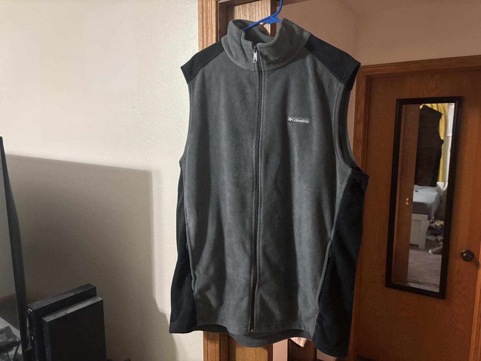 Columbia Men's Steens Mountain Vest customer photo 2
