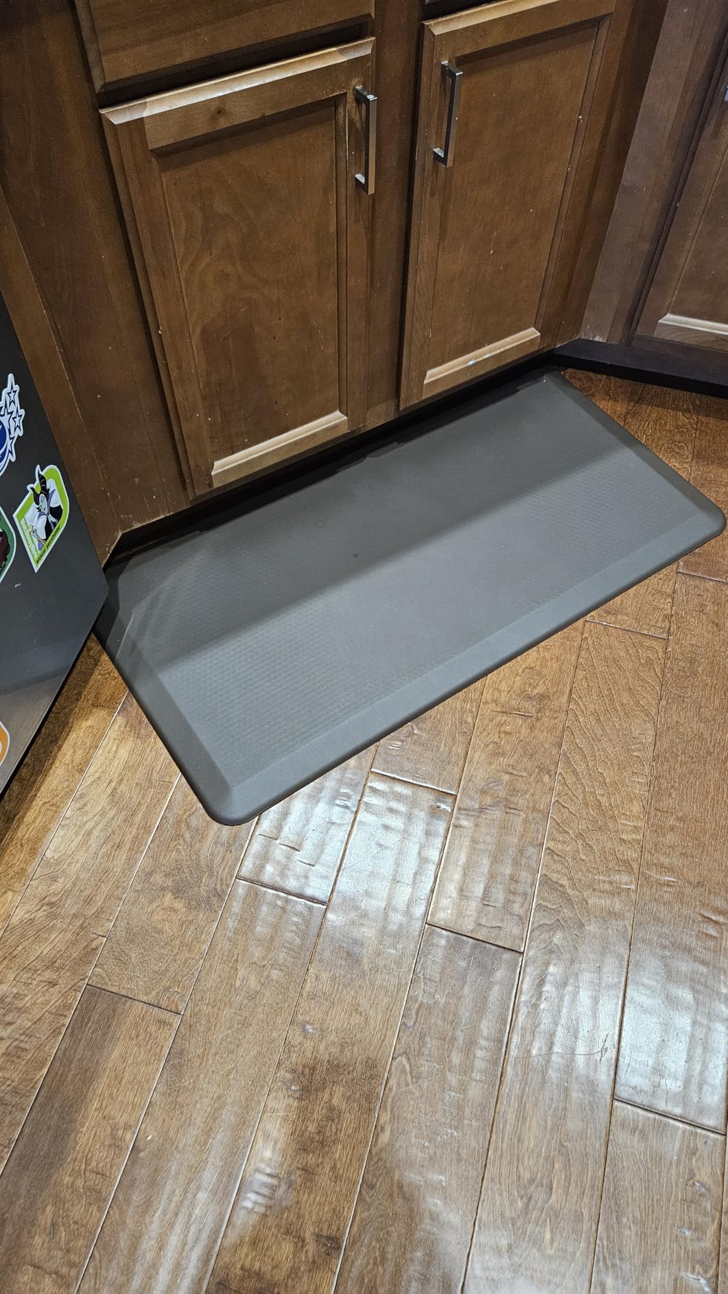 GORILLA GRIP Comfortable Cushioned Kitchen Mats for Floor, 3/4 Inch Thick Ergonomic Standing Desk Anti Fatigue Mat, Waterproof and Stain Resistant Pebbled Top, Supportive Padded Foam Rug, 20x32, Black customer photo 2