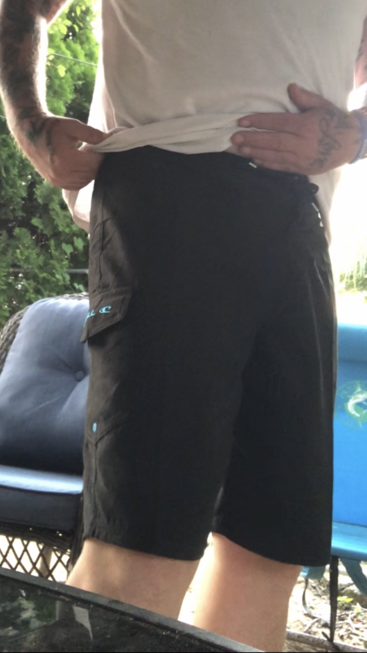 O'NEILL Men's 21 Inch Solid Boardshorts - Water Resistant Swim Trunks for Men with Quick Dry Stretch Fabric and Pockets customer photo 2