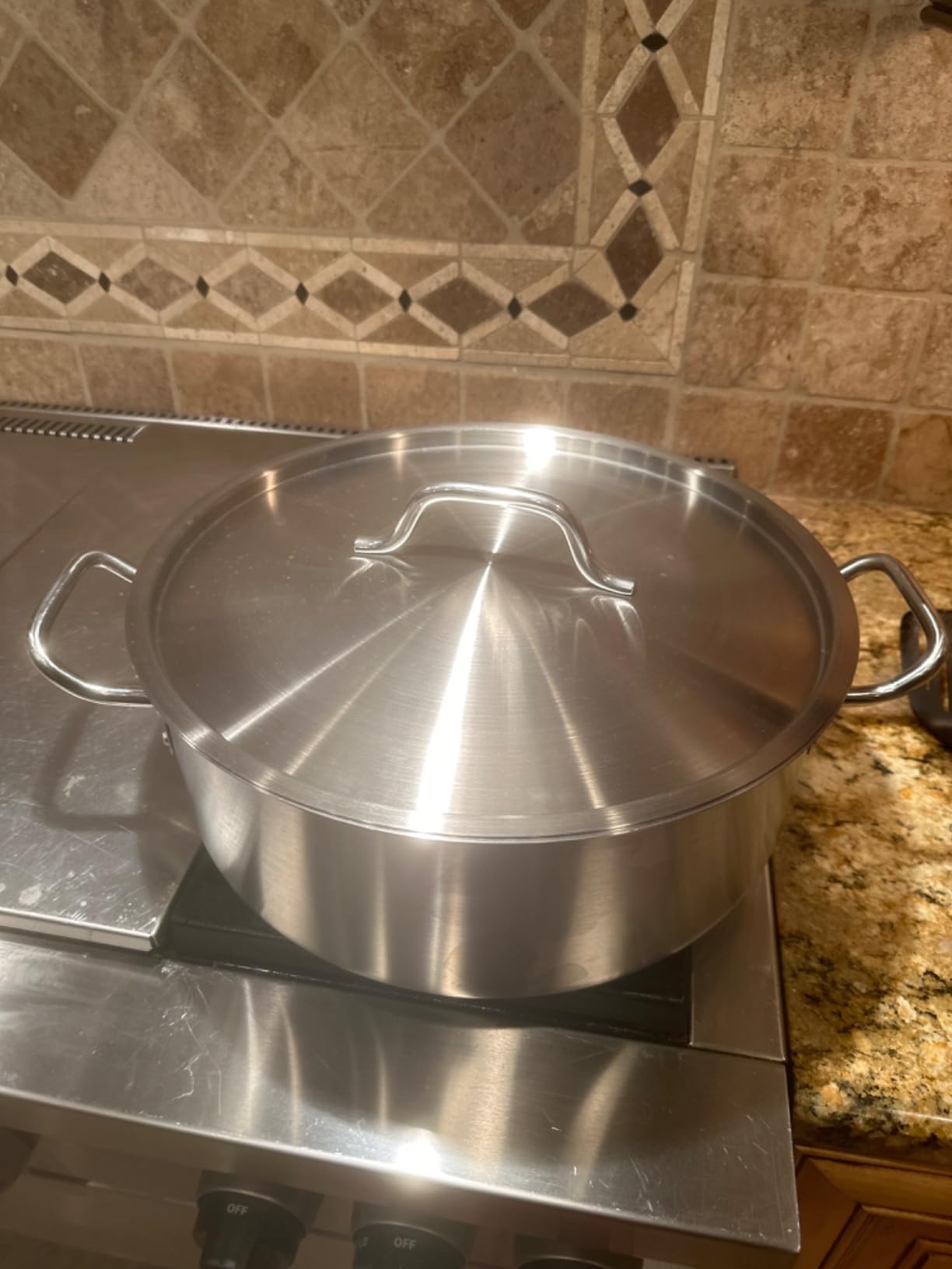 Winco SSLB-15, 15-Quart Stainless Steel Brazier Pan with Cover, Silver customer photo 1