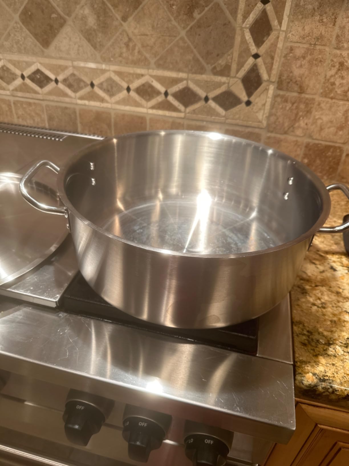 Winco SSLB-15, 15-Quart Stainless Steel Brazier Pan with Cover, Silver customer photo 2