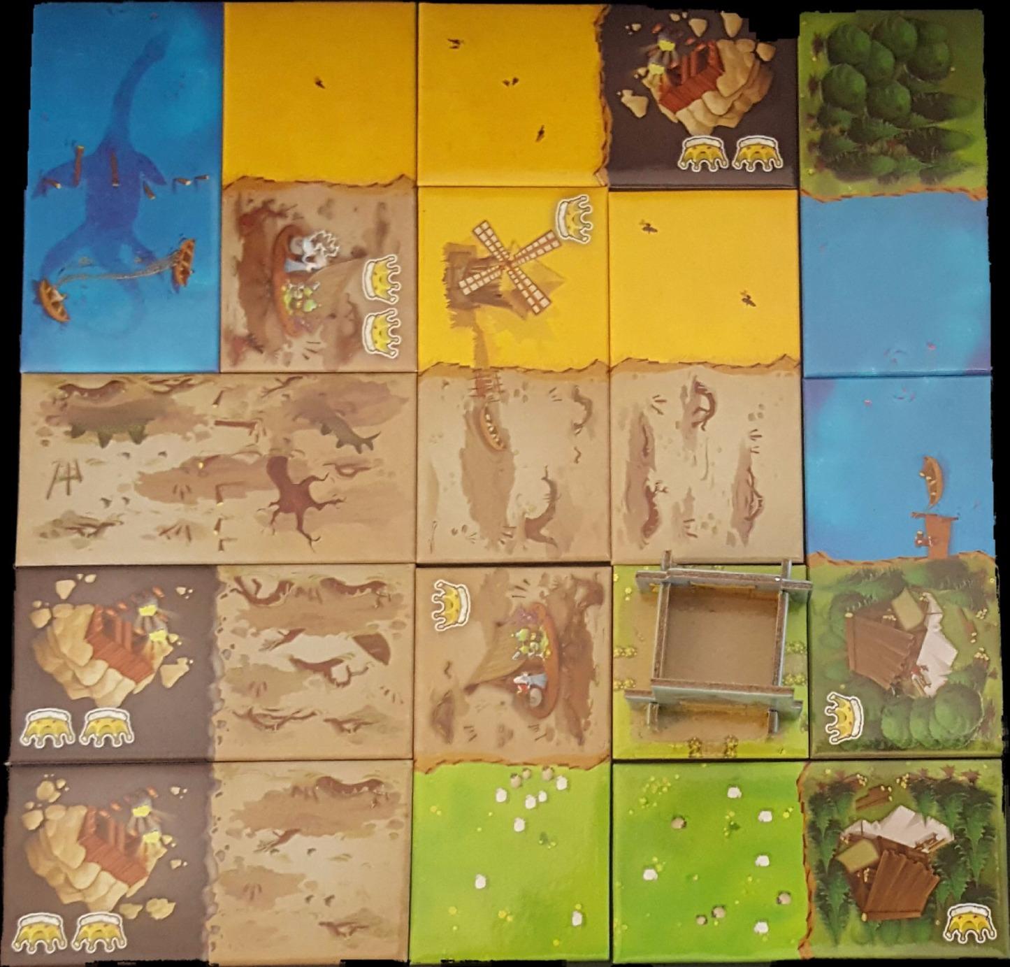 Blue Orange Games Kingdomino Award Winning Family Strategy Board Game, 2-4 Players customer photo 1