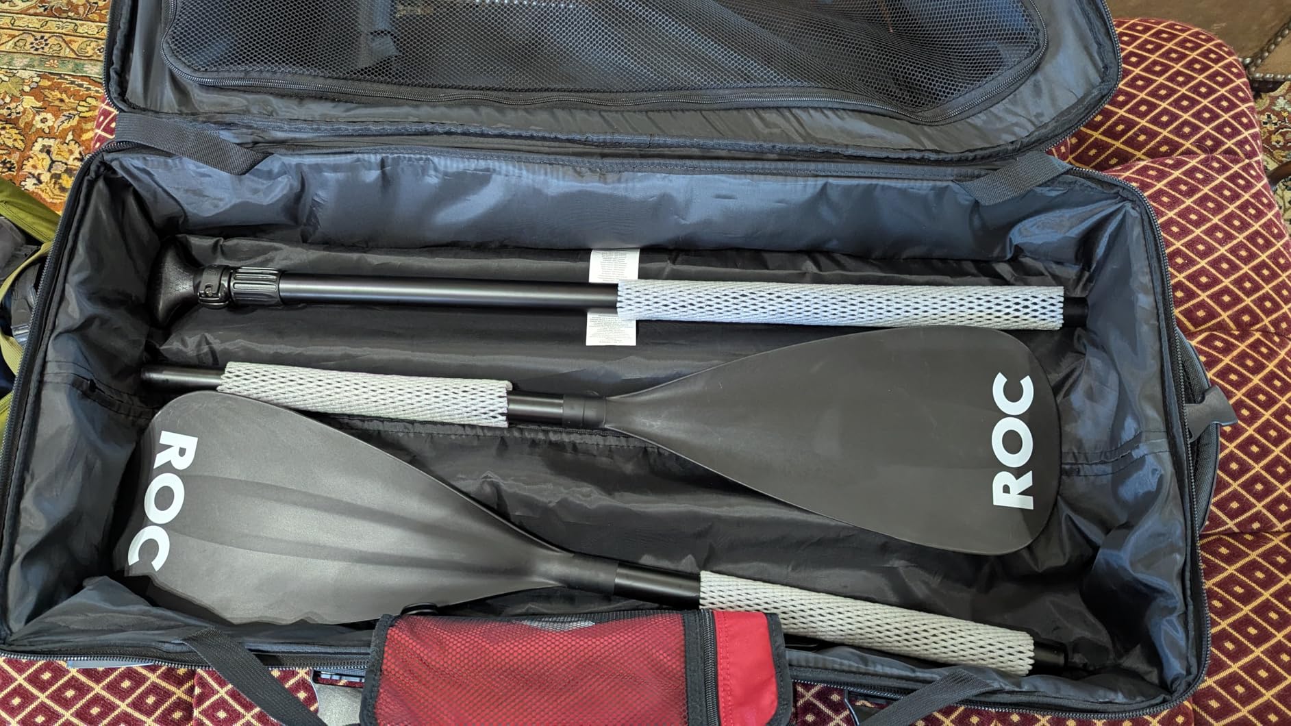 30-Inch Large Rolling Duffel Bag with Wheels and Handle, Durable Ripstop Polyester, 2 Layers of Space, Multiple Interior and Exterior Pockets, Black customer photo 1