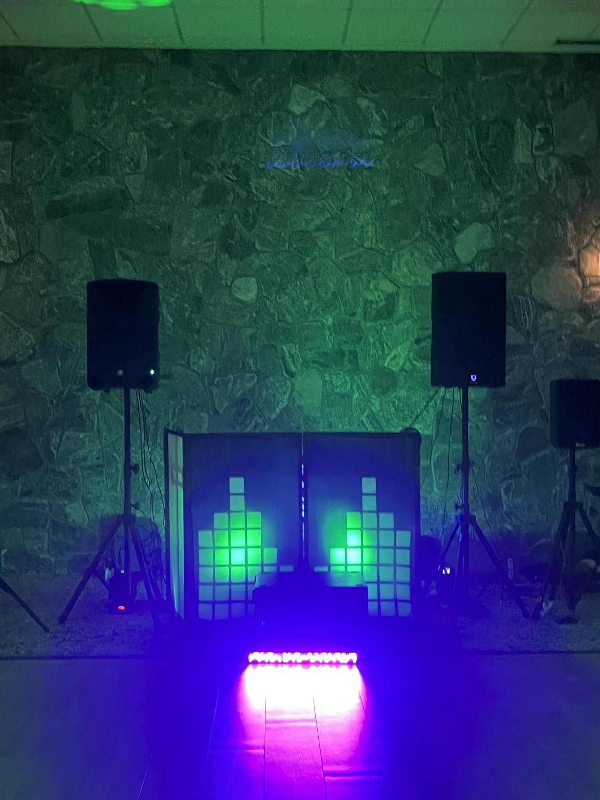 U'King LED Moving Head Light 25W DJ Lights Stage Lighting with 8 GOBO 8 Color by DMX-512 and Sound Activtaed Control Spotlight for Disco Parties Wedding Church Live Show KTV Club (Black-1 piece) customer photo 1