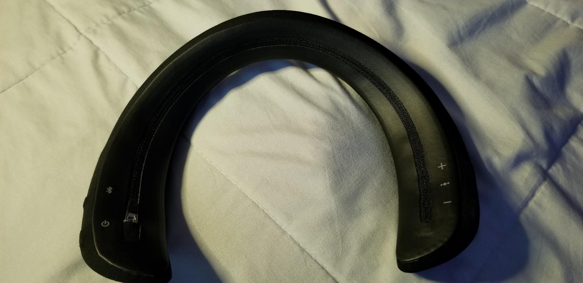 Bose Soundwear Companion Wireless Wearable Speaker - Black - 771420-0010 customer photo 1