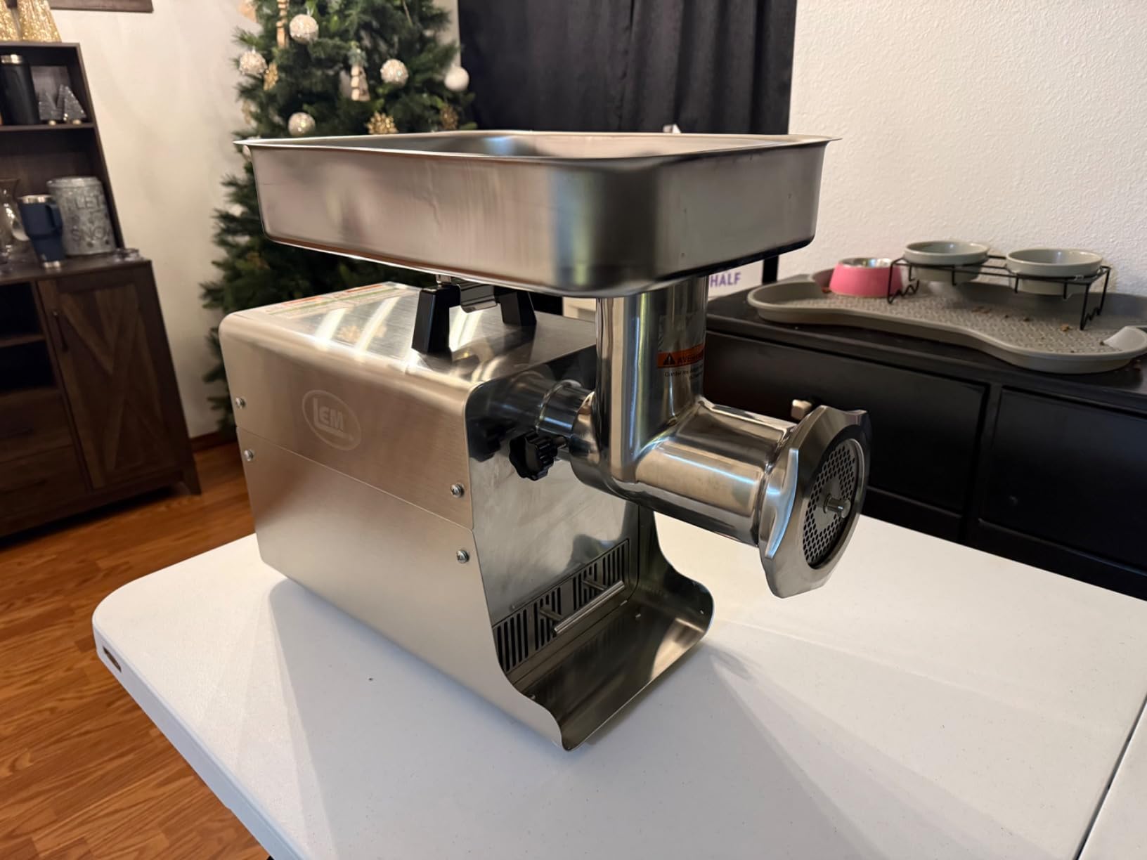 LEM Products BigBite #32 Meat Grinder, 1.5 HP Commercial-Quality Stainless Steel Electric Meat Grinder for Professional and Home Use, Heavy-Duty Food Processor for Grinding, Sausage Stuffing, Cooking customer photo 1