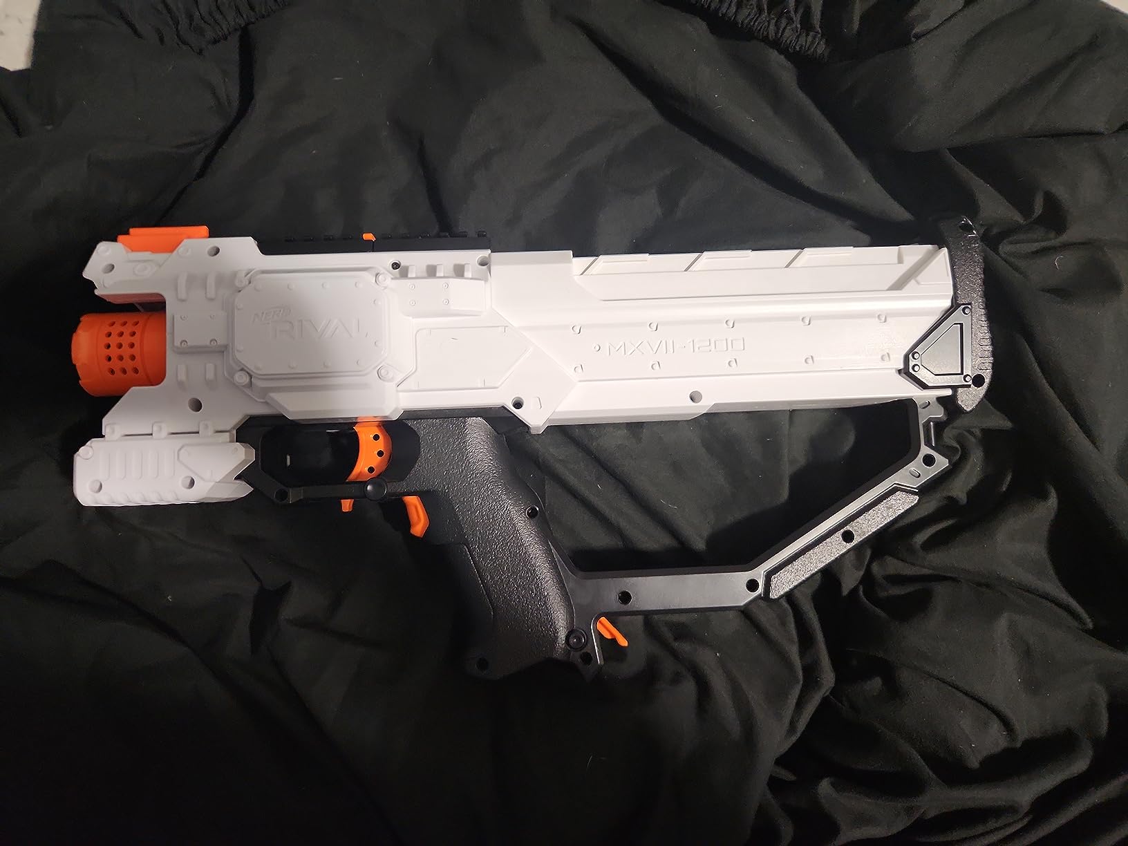Nerf Rival Hera Mxvii 1200 White Combat Blaster customer photo 1