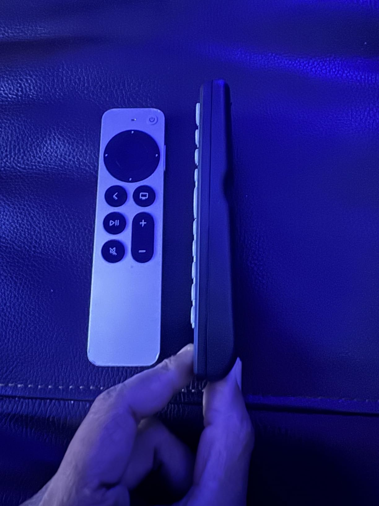 GE Universal Remote Control for Samsung, Vizio, LG, Sony, Sharp, Roku, Apple TV, RCA, Panasonic, Smart TVs, Streaming Players, Blu-ray, DVD, 3-Device, Black, 34456 customer photo 2
