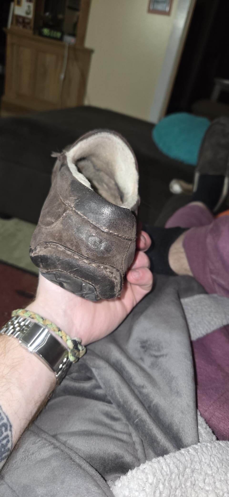 UGG Men's Ascot Slipper customer photo 1