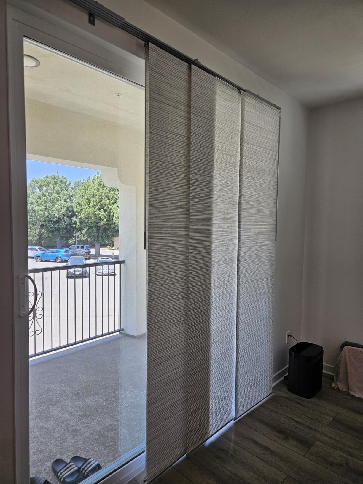 GoDear Design Panel Track Blinds for Windows and Room Dividers, Adjustable Vertical Blinds for Patio Doors, Extendable Track from 45.8
