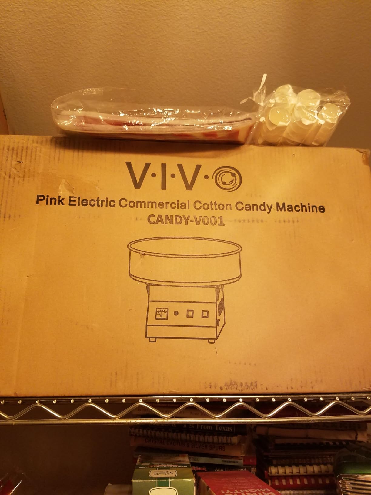 VIVO Blue 1030W Electric Cotton Candy Machine, Commercial Candy Floss Maker, 20 inch Stainless Steel Bowl with Sugar Scoop, Easy Home Use, CANDY-V001B customer photo 1