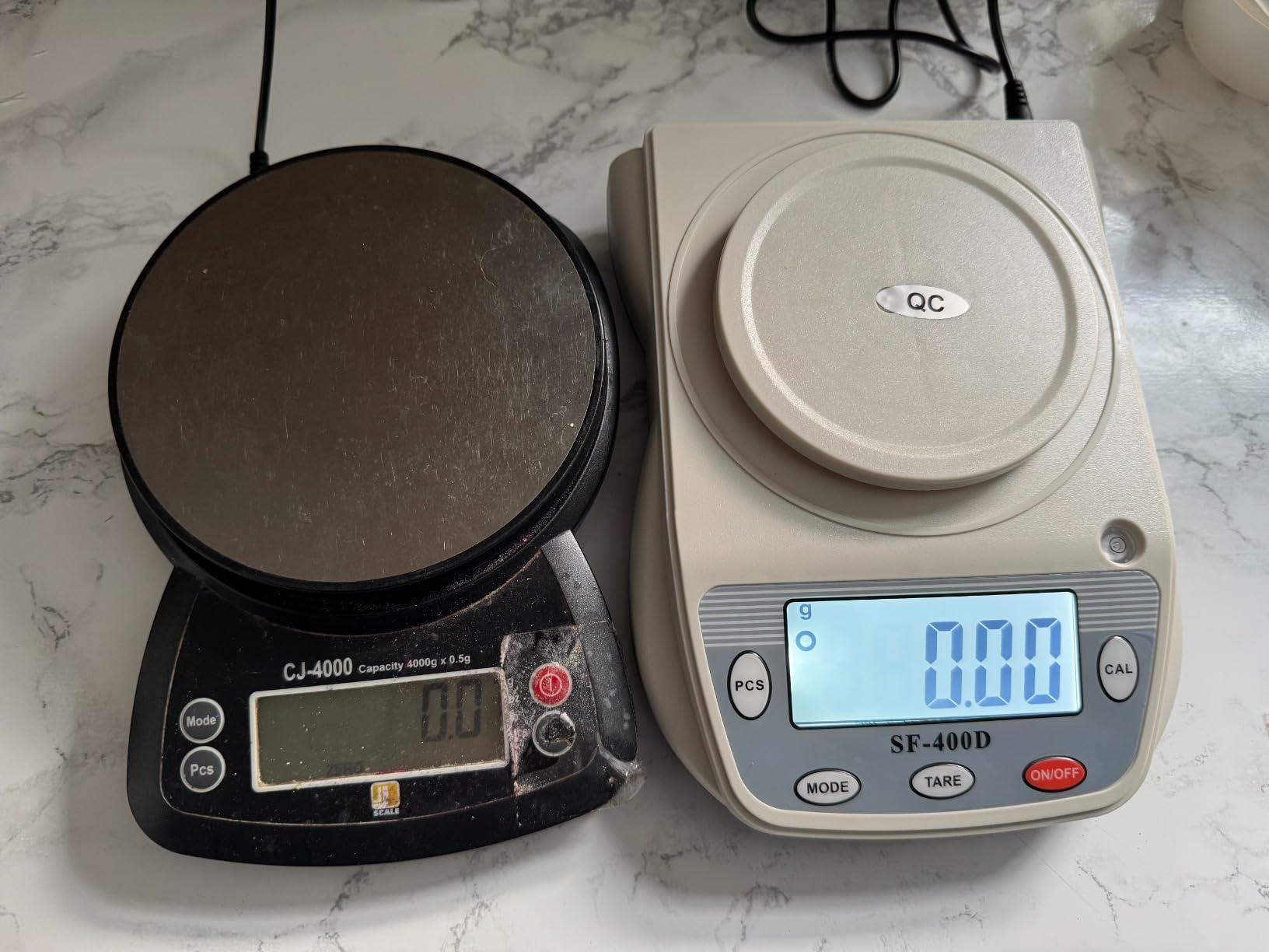 Eosphorus Science Digital Scale Electronic Lab Balance Precision 0.01g Accuracy Laboratory Scientific Weighing Device for Education Chemistry and Jewelry - Carats, Ounces and Grams customer photo 2