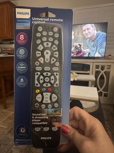 Backlit Universal Remote Control by Philips, Works for Samsung, Vizio, TCL, HiSense, Sony, RCA, Panasonic, Roku, Apple TV, Smart TVs, Streaming Players, Blu-Ray, DVD, 6-Device, Silver, SRP3016S/27 customer photo 2