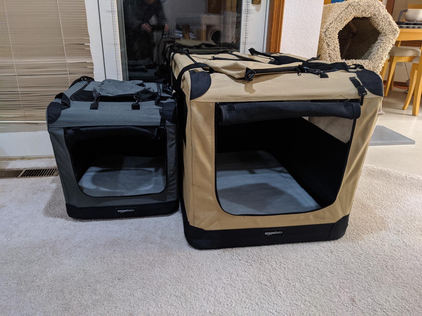 Amazon Basics Folding Portable Soft Pet Dog Crate Carrier Kennel, 42 x 31 x 31 inches, Black customer photo 1