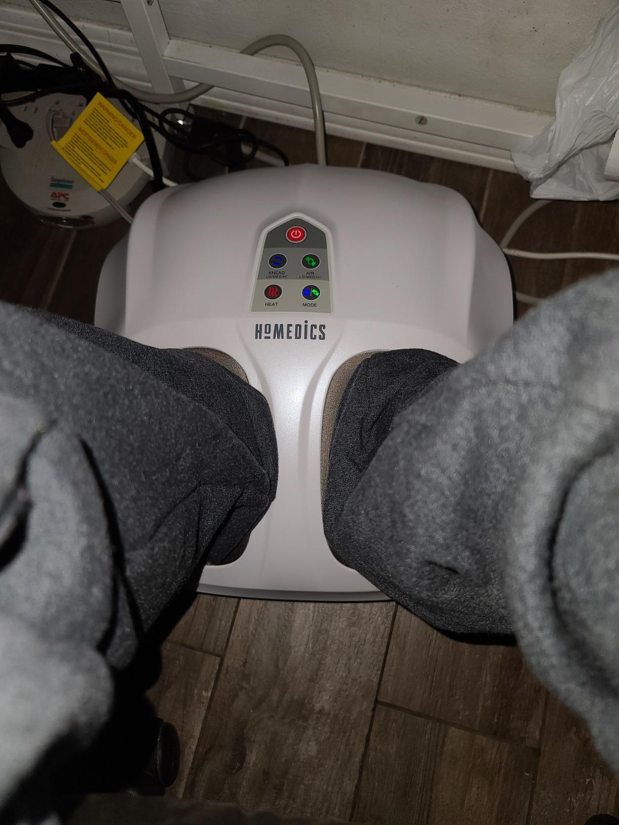 HoMedics Shiatsu Air 2.0 Foot Massager with Soothing Heat and Rhythmic Air Compression, 3 Customized Controls and Intensities, Washable Liner customer photo 2