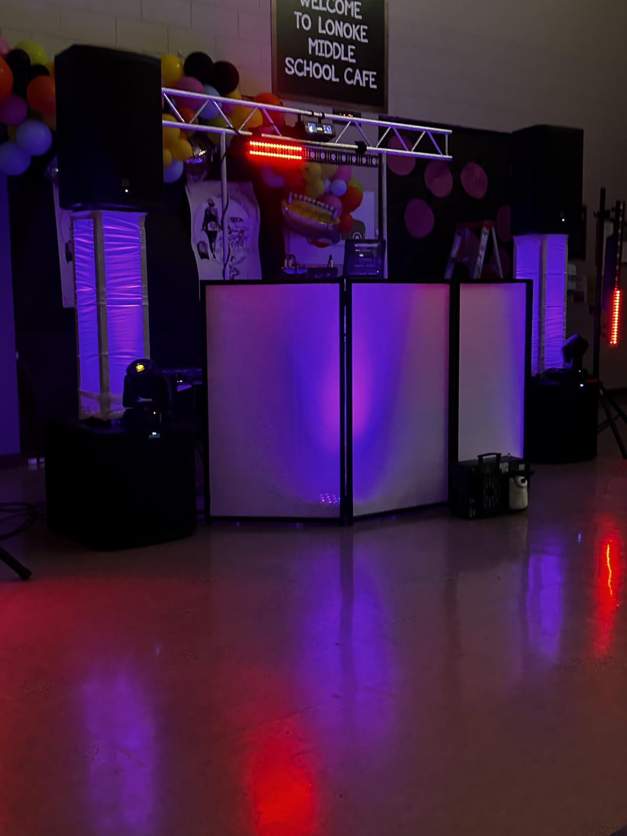 Rockville RTP32W Adjustable Totem Moving Head Light Stand, Black and White Scrims, Carry Bags, 132lb Capacity, Tool-Free Setup, Speaker Mount, for Mobile DJs and Events customer photo 1