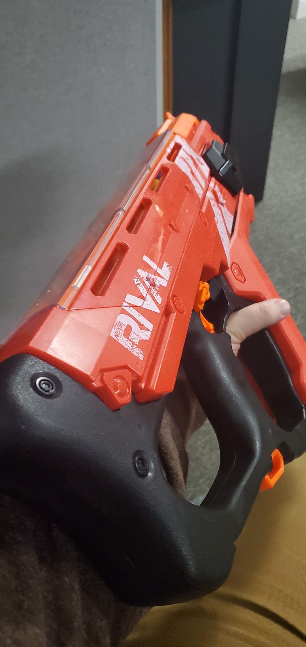 Nerf Perses Mxix-5000 Rival Motorized Blaster (Red) - Fastest Blasting Rival System, up to 8 Rounds per Second, Rechargeable Battery, Quick-Load Hopper customer photo 2