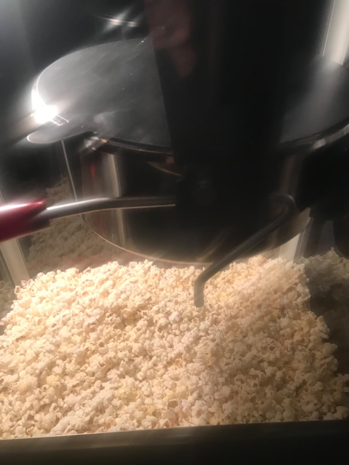 Olde Midway Commercial Popcorn Machine Maker Popper with Extra Large 16-Ounce Kettle - Red customer photo 1