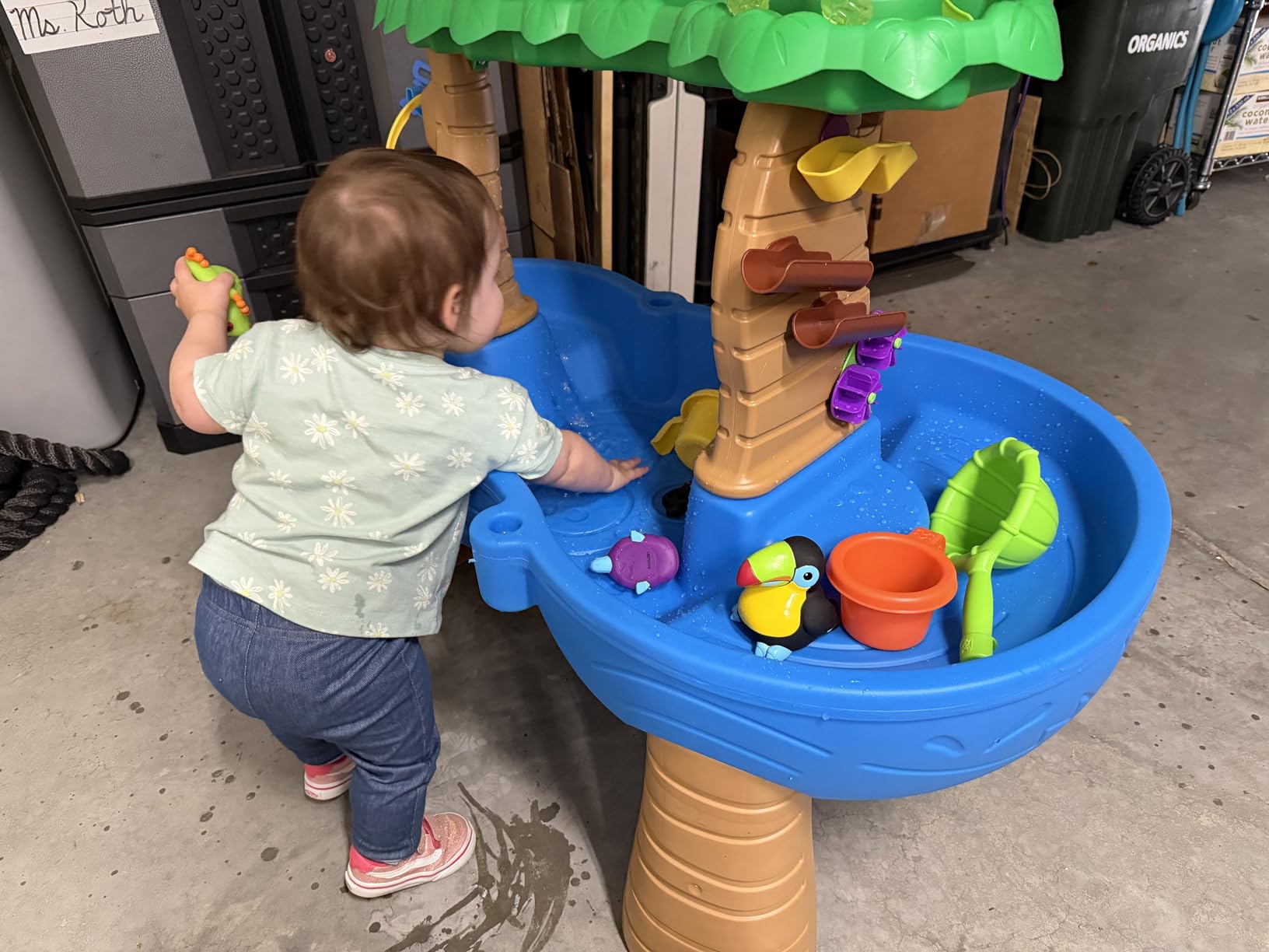 Step2 Tropical Rainforest Water Table for Kids, Toddler Outdoor Sensory Play Table, 13 Accessories, Ages 18 Months+ customer photo 1