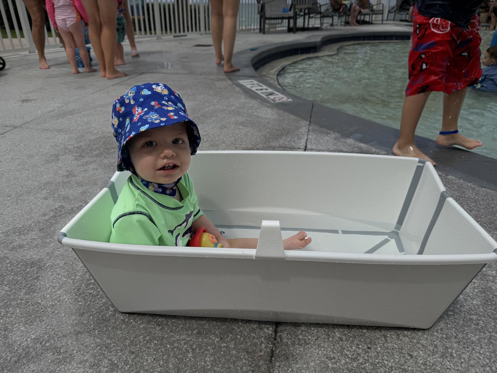 Stokke Flexi Bath X-Large Baby Bathtub, White Grey - 31.5 x 15.7 x 9.4 in - Best for Infants & Toddlers - Lightweight, Foldable & Easy to Store - Convenient to Use at Home or Traveling customer photo 2