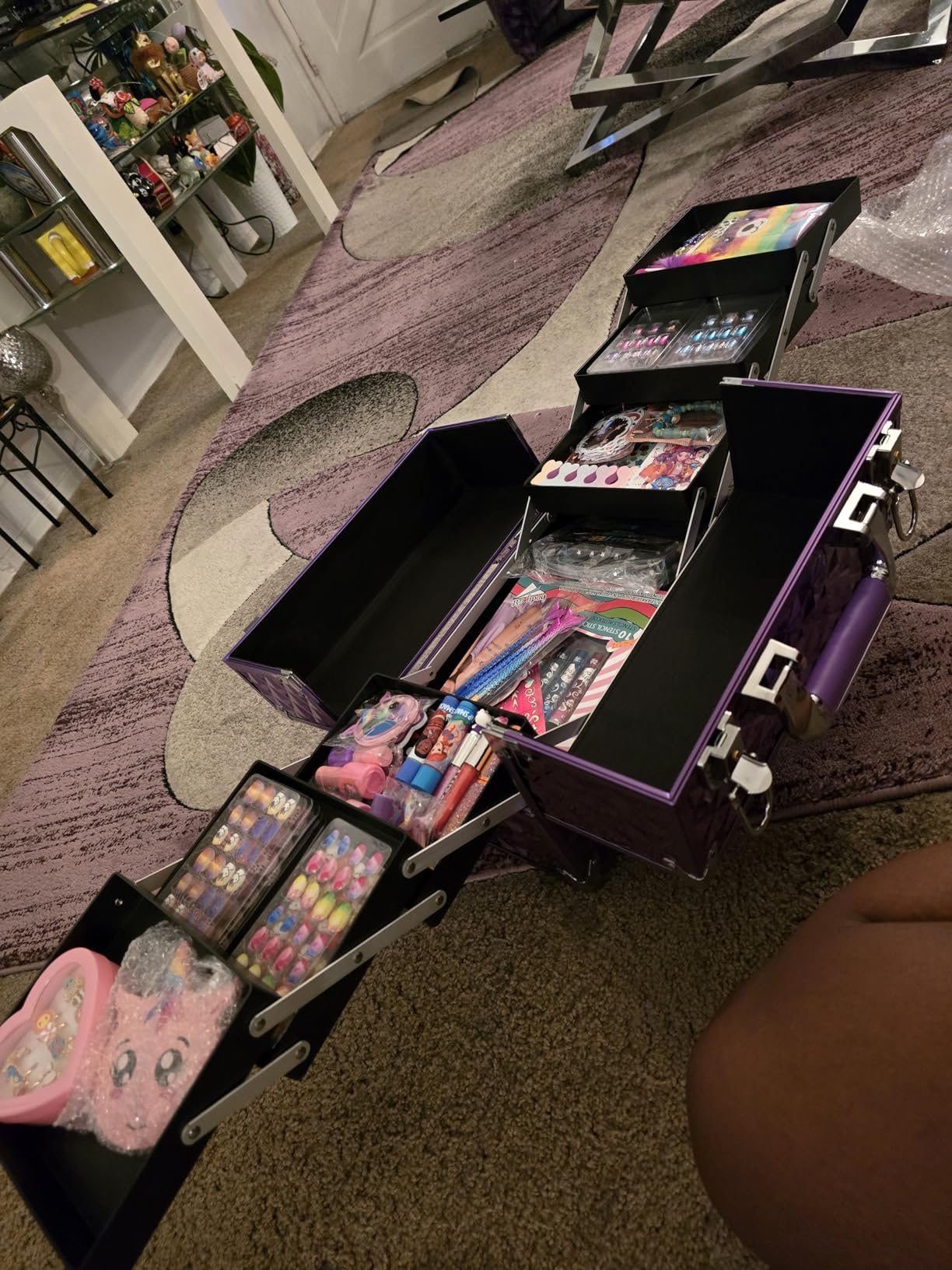 FRENESSA Makeup Train Case Makeup Case 11.8 Inch Large Cosmetic Box Organizer Travel Storage Professional Make Up Train Carrying Case with 6 Trays Locking Hard Vanity Storage Black customer photo 2