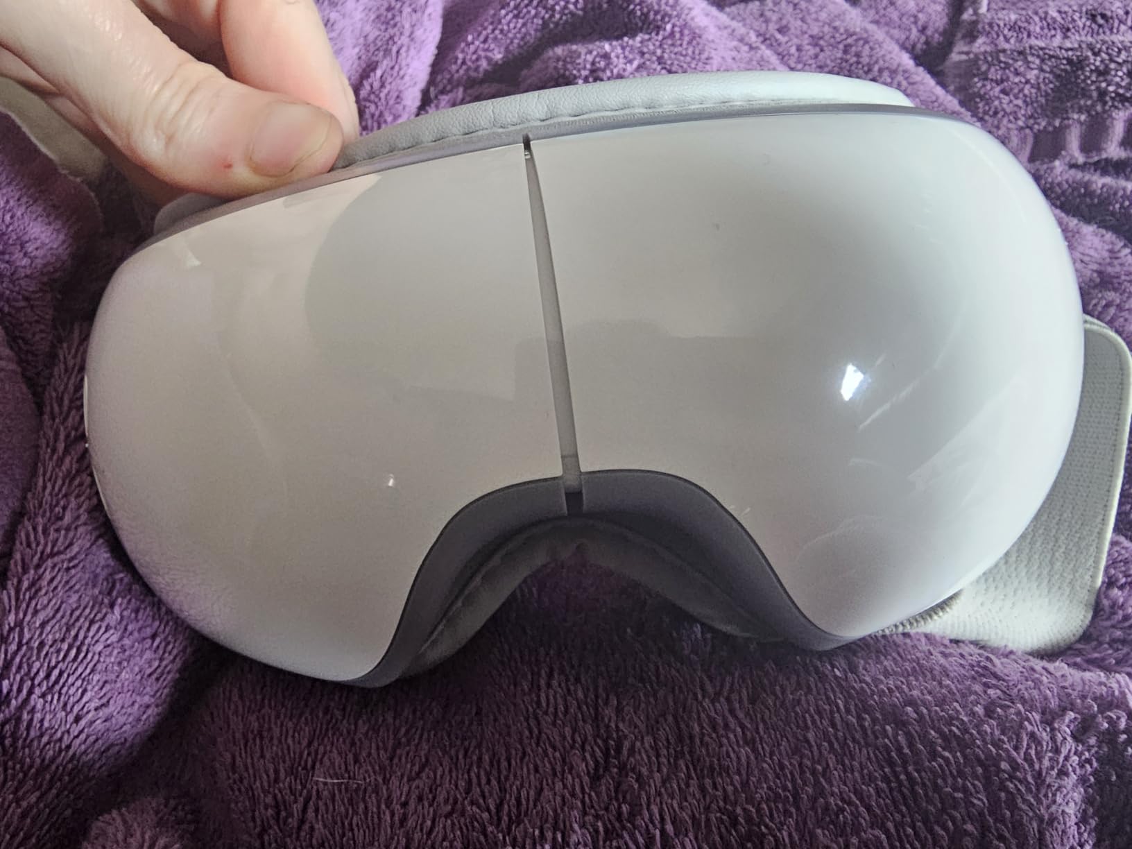 RENPHO Eye Massager with Heat, FSA Eligible HSA, Eye Mask for Head Tension, Birthday Gifts for Men Women Mom Husband, Sleep Mask for Eye Strain and Dry Eyes, Eyeris 1 customer photo 1