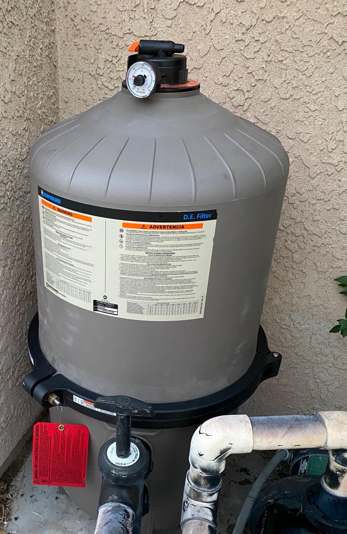 Hayward W3DE6020 ProGrid Diatomaceous Earth DE Pool Filter for In-Ground Pools, 60 Sq. Ft. customer photo 1