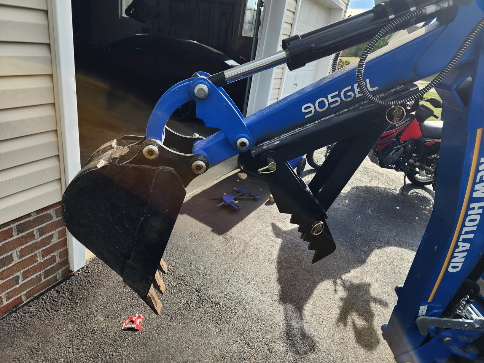 18 inch Backhoe Excavator Thumb Attachments Weld On Adjustable Boom Tractor Excavator 1/2Inch Teeth Thick Steel Plate Assembly 12MM Bolt-On Design customer photo 1