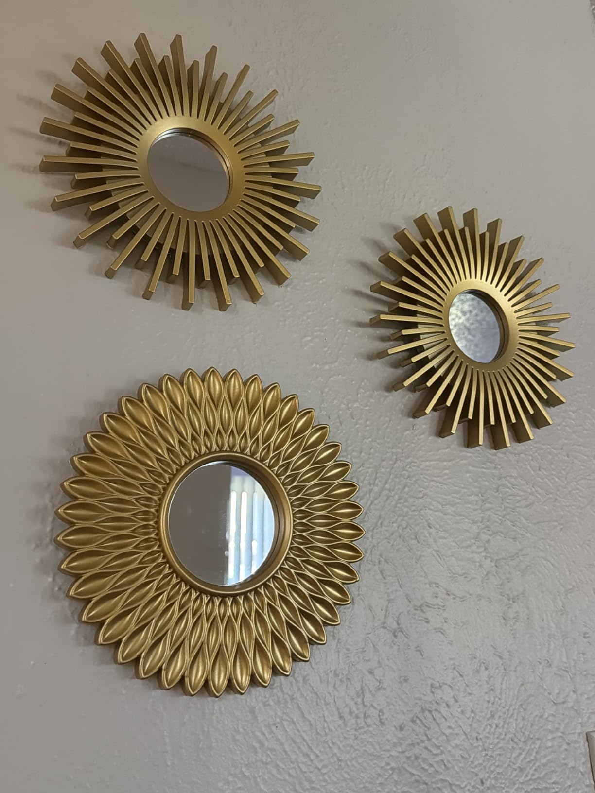 BONNYCO Wall Mirrors Pack of 3 Round Silver Mirrors for Home Decor, Bedroom and Room, Circle Wall Decor Minimalist Vintage, Chic, Gifts for Women Mums customer photo 1