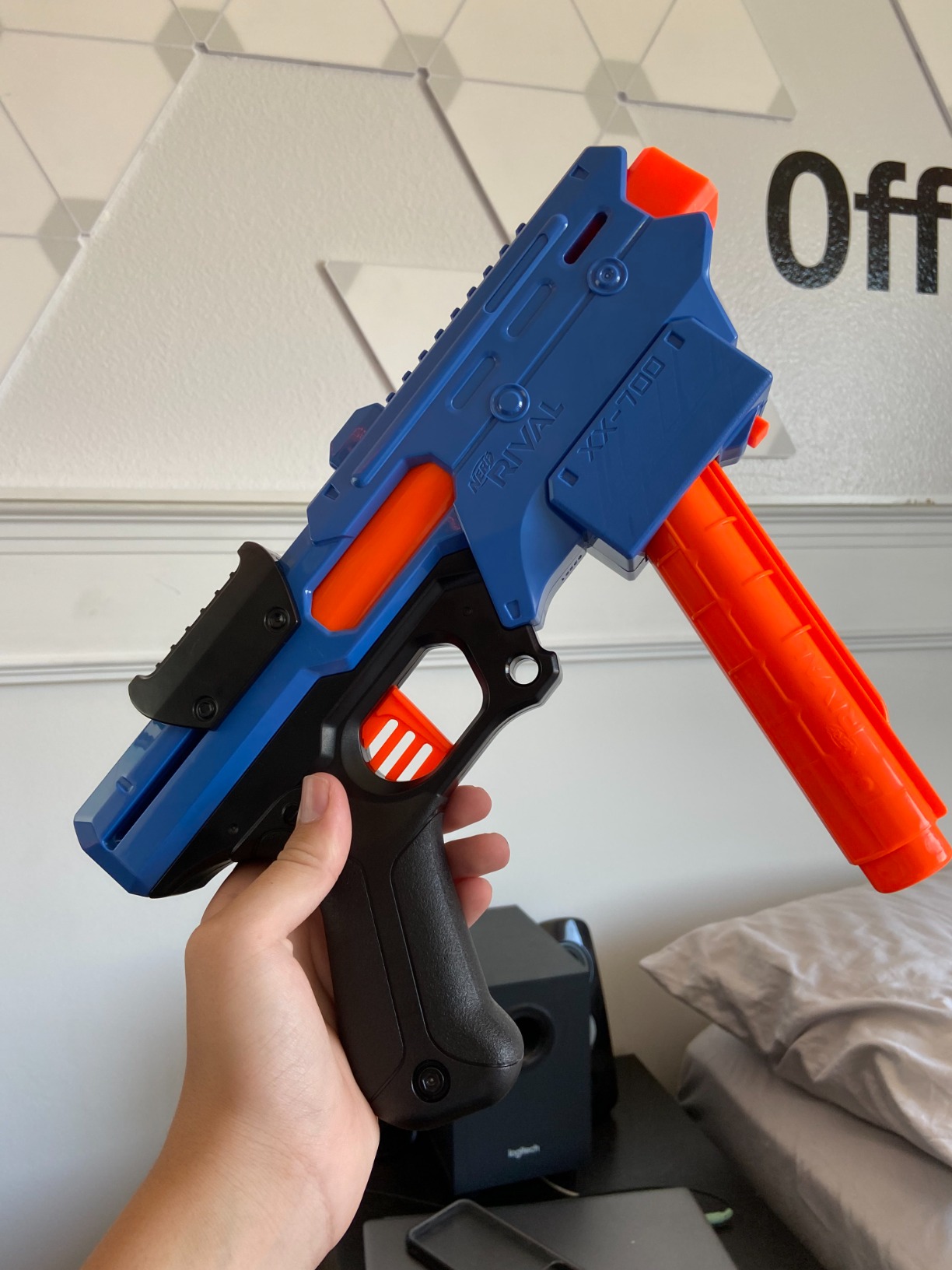 Nerf Rival Finisher XX-700 Blaster - Quick-Load Magazine, Spring Action, Includes 7 Official Rival Rounds - Team Blue customer photo 2