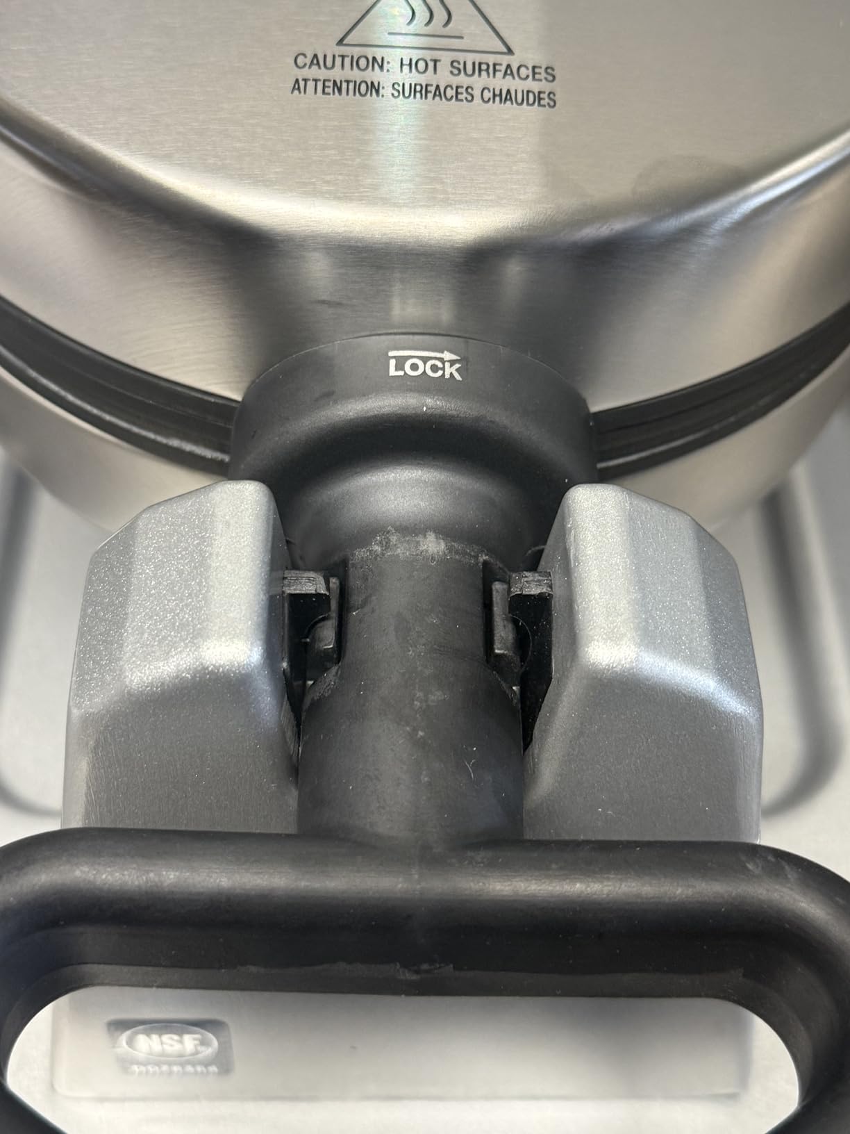Waring Commercial Belgian Waffle Maker, 25 Waffles per Hour, Rotary Feature for Even Baking, Triple-Coated Nonstick Plates, NSF Certified, WW180X customer photo 2