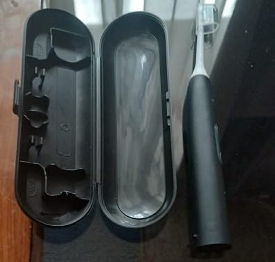 ProtectiveClean 5300 Rechargeable Electric Toothbrush, with Pressure Sensor, 3 Cleaning Modes, SmarTimer and QuadPacer, with 2 Bonus Brush Heads, Travel Case, Black, Model HX6423/34 customer photo 2