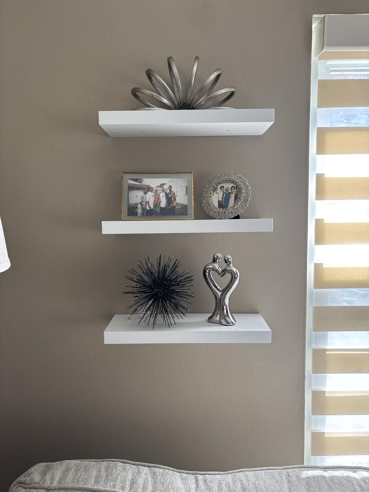 AMADA HOMEFURNISHING Floating Shelves, Wall Shelves for Bathroom/Living Room/Bedroom/Kitchen Decor, White Shelves with Invisible Brackets Set of 3 - AMFS08 customer photo 2