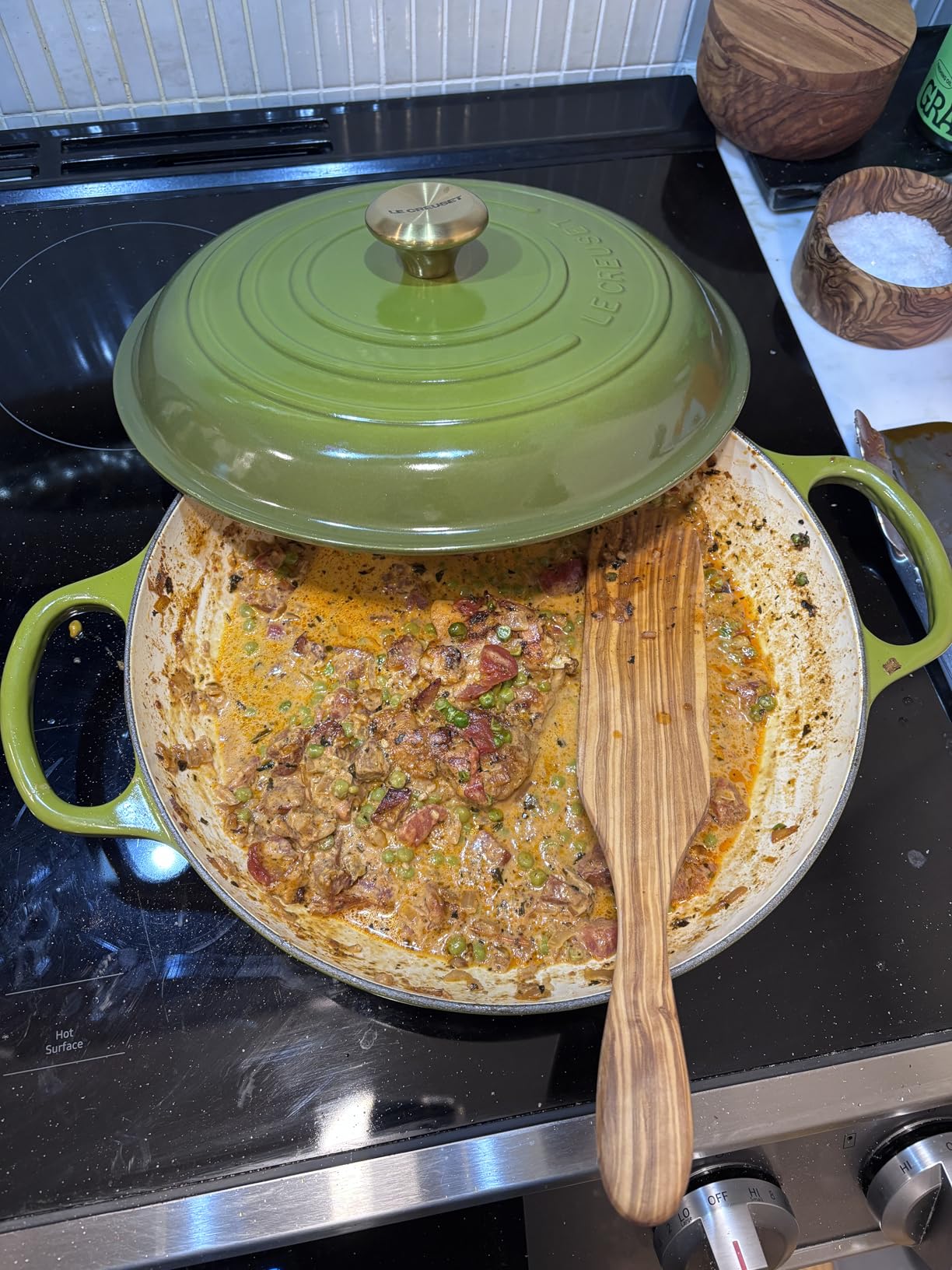 Le Creuset Enameled Cast Iron Signature Braiser, 5 qt., White customer photo 1